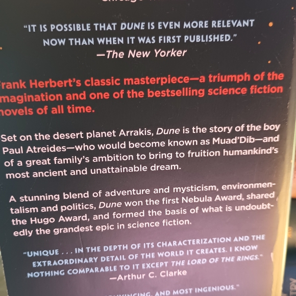 Very New Condition Paperback Copy of Dune - Picture 2 of 8